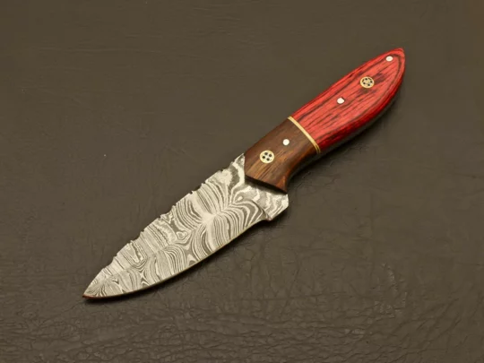 Damascus knife