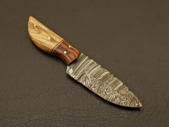 Damascus knife