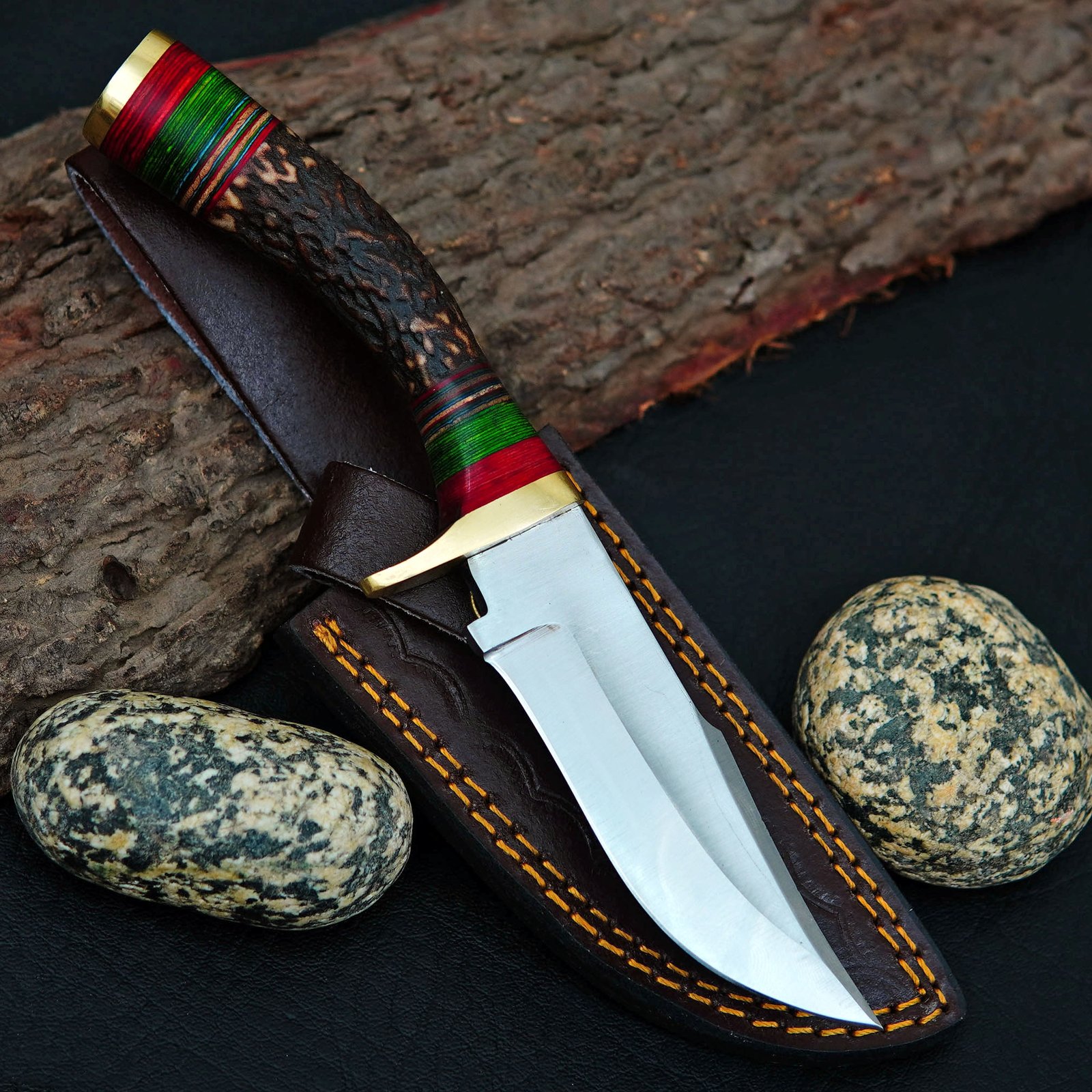 Handmade Stainless Steel Hunting Knife: Stag Horn Handle, Leather Sheath
