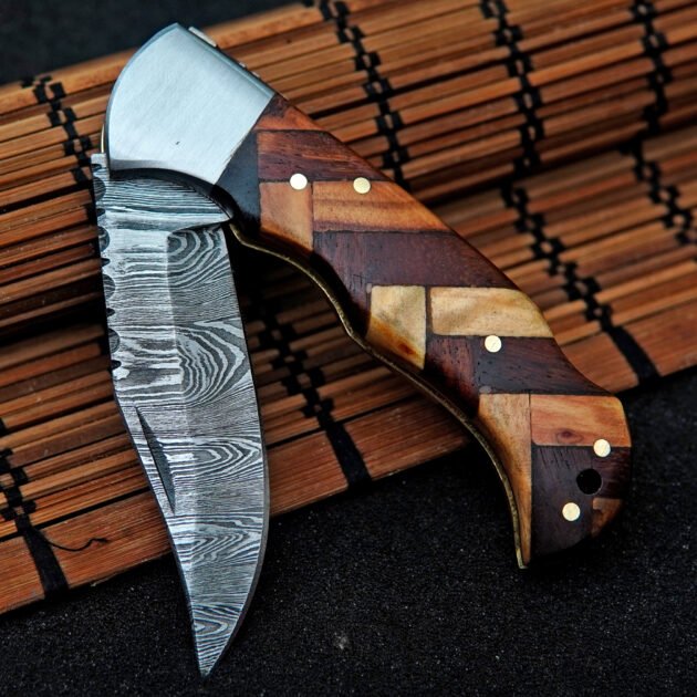 Damascus Steel Folding Pocket Knife, Pakka Wood Handle, Leather Sheath (6.5" Overall)