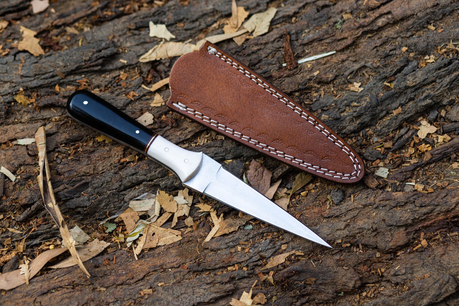 Hand Forged Stainless Steel Hunting Dagger: Bull Horn Handle, Leather Sheath